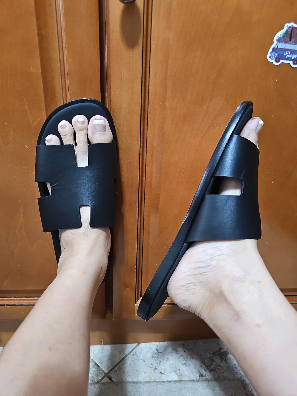 Men’s Black Slide Sandals - Minimalist Open-Toe Comfort